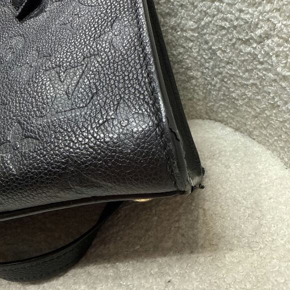 Louis Vuitton Empreinte Leather Pont Neuf MM - Picture 5 of 9